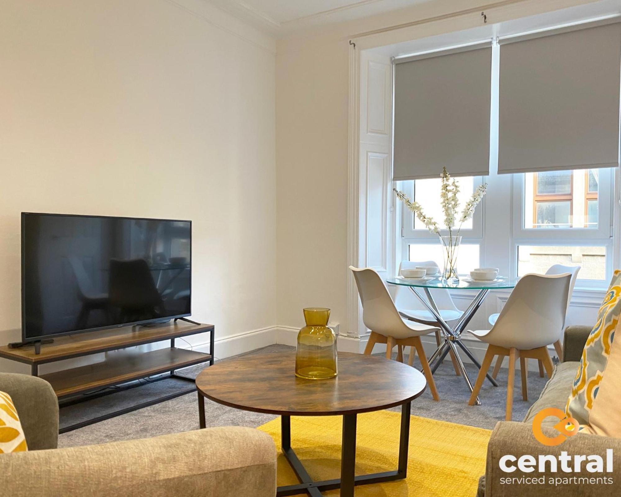Central Serviced Apartments - Cosy 1 Bedroom - Modern - Close To Transport Links - Quiet Neighbourhood - Fast Wifi - Fully Equipped - Smart Tvs In All Rooms - Monthly Stays Welcome - Free Street Parking - Ideal Relocation To Dundee Accommodation מראה חיצוני תמונה