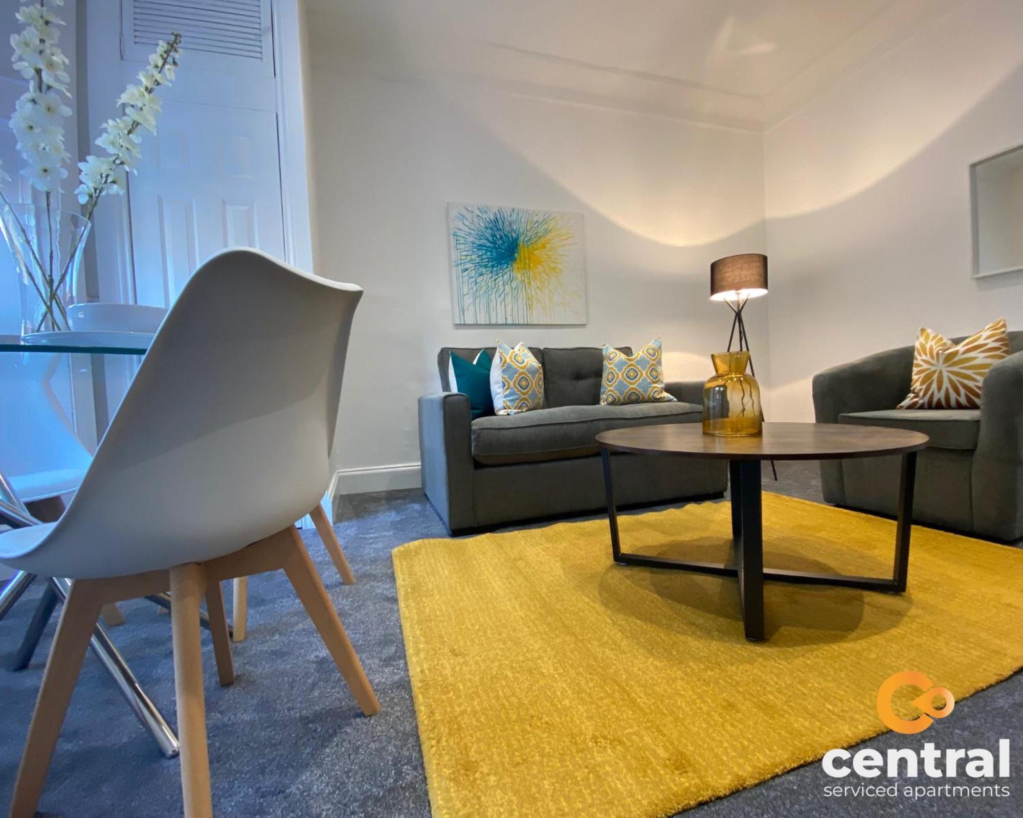 Central Serviced Apartments - Cosy 1 Bedroom - Modern - Close To Transport Links - Quiet Neighbourhood - Fast Wifi - Fully Equipped - Smart Tvs In All Rooms - Monthly Stays Welcome - Free Street Parking - Ideal Relocation To Dundee Accommodation מראה חיצוני תמונה