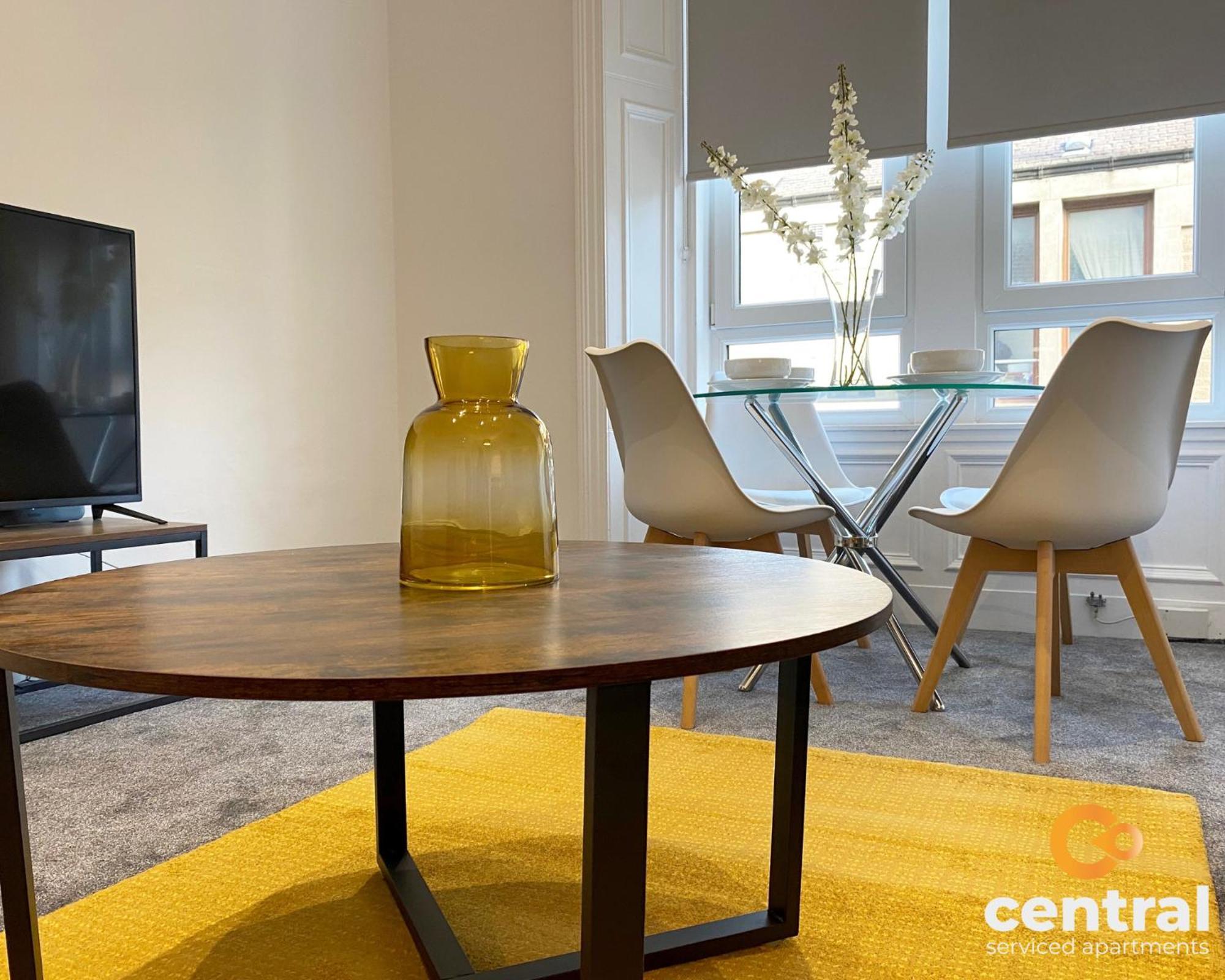 Central Serviced Apartments - Cosy 1 Bedroom - Modern - Close To Transport Links - Quiet Neighbourhood - Fast Wifi - Fully Equipped - Smart Tvs In All Rooms - Monthly Stays Welcome - Free Street Parking - Ideal Relocation To Dundee Accommodation מראה חיצוני תמונה